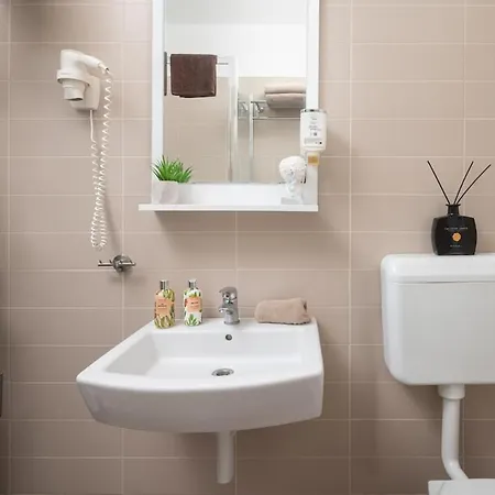 Sunny 1211 Apartman