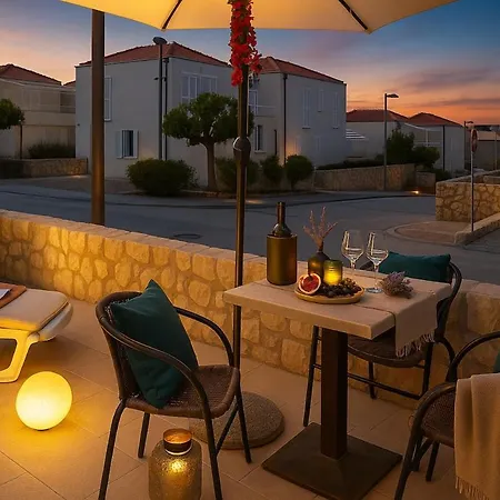 Sunny 1211 Apartman Petrčane